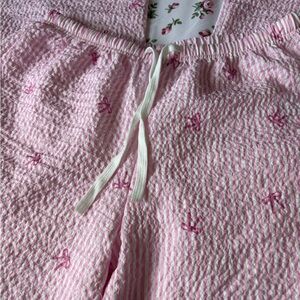 2/25$🍓⭐️ Pink Striped linen Pants with Bow Accents